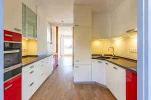 Stilvolle Fachwerkvilla mit traumhafter Aussicht und moderner Ausstattung in Bestlage von Stuttgart – Stuttgart – Vorschaubild 7