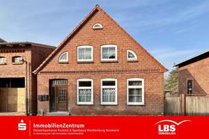 Ein Haus im Herzen der Stadt  – Die vollständige Adresse der Immobilie erhältst du vom Anbieter., 23923 Schönberg – Vorschaubild 1