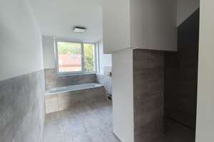 Großzügige Dachgeschosswohnung mit Südwest-Terrasse und tollem Weitblick über Dortmund – Gasenbergstraße 69, 44269 Berghofen, Dortmund – Vorschaubild 3