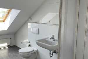 Lichtdurchflutete 3-Zimmer-Maisonette-Wohnung mit Charm 2 Balkone, 2 Bäder mit EBK – Grabaustraße 20, 4179 Leipzig – Vorschaubild 8