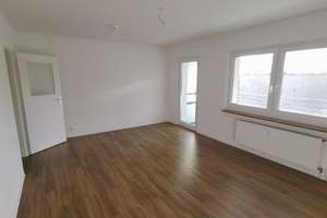 Helle 2 Zi.Whg. mit Balkon und Aufzug in Kiel-Suchsdorf ab Juni 2026 – Amrumring 111, 24107 Suchsdorf, Kiel – Vorschaubild 2