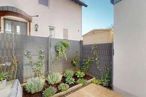 Dein neues Familiennest: Modernes Townhouse mit Herz in München-Feldmoching | Bj.2016 + Garage – Die vollständige Adresse der Immobilie erhältst du vom Anbieter., 80995 Feldmoching, München – Vorschaubild 3