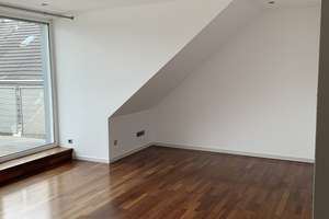Stilvolles Penthouse in Derendorf: Große Dachterrasse & Einbauküche – 40476 Derendorf, Düsseldorf – Vorschaubild 3