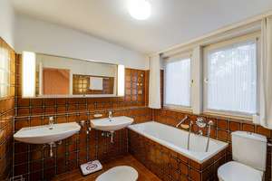 Property thumbnail 12