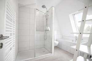 Penthouse-Feeling in KR-Bockum! Traumhaft modernisierte 3-Zimmerwohnung mit großer Sonnenterrasse! – Die vollständige Adresse der Immobilie erhältst du vom Anbieter., 47800 Bockum, Krefeld – Vorschaubild 12