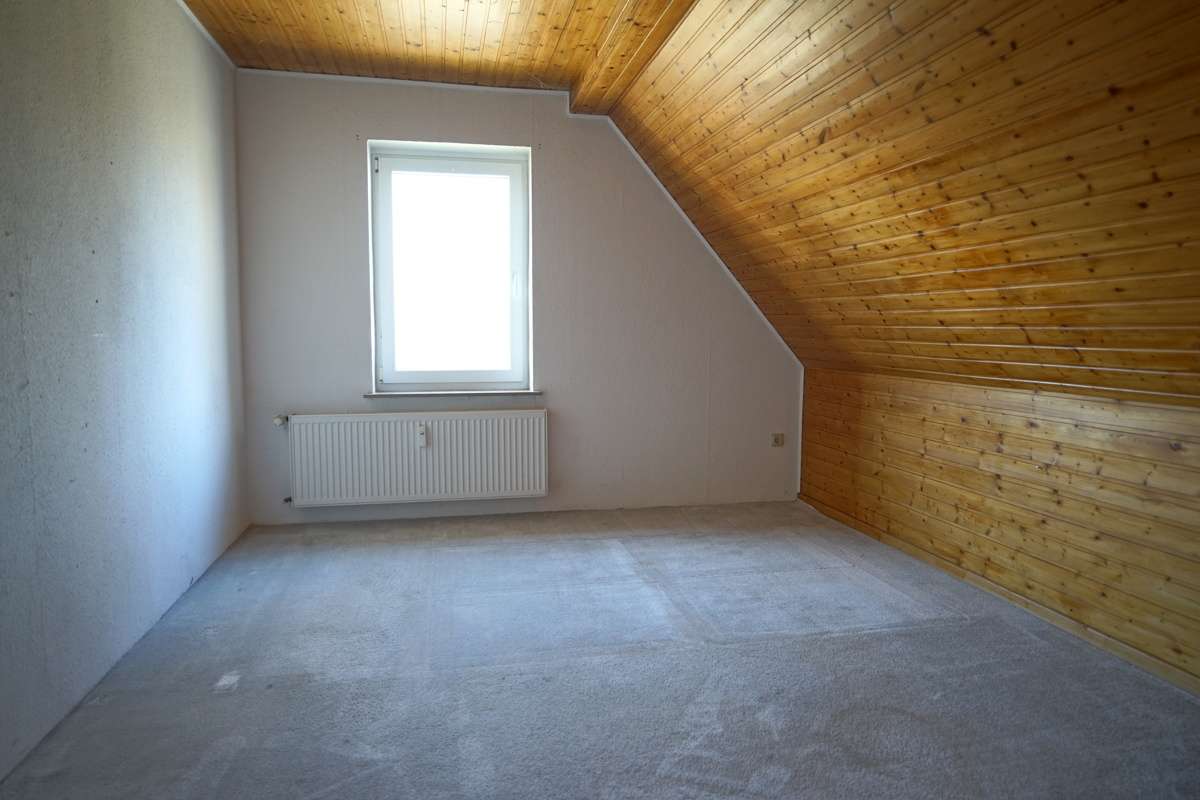 Immobilie in Schiffdorf - Volksbank Immobilien:
Einfamilienhaus mit Einliegerwohnung auf herrlichem Grundstück - Bild 10