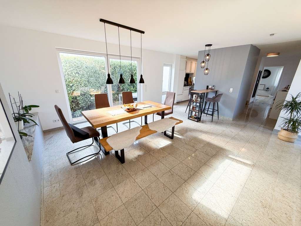 Immobilie in Eschborn - Freistehendes Einfamilienhaus mit Einliegerwohnung in Eschborn auf Erbpachtgrundstück! - Bild 4