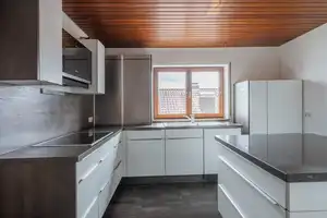 Massives 2-Familienhaus mitsamt Einliegerwohnung - familienfreundlich & renditestark! – Sigmaringen (Kreis) – Vorschaubild 16