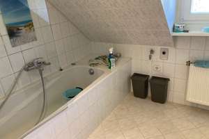 Kleine Dachgeschosswohnung im Grünen – Die vollständige Adresse der Immobilie erhältst du vom Anbieter., 12621 Kaulsdorf, Berlin – Vorschaubild 3