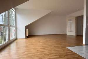 Charmante Dachgeschosswohnung mit Spitzboden in ruhiger Lage von Berlin-Bohnsdorf – Die vollständige Adresse der Immobilie erhältst du vom Anbieter., 12526 Bohnsdorf, Berlin – Vorschaubild 2