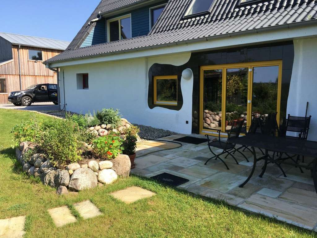 Immobilie in Klein Offenseth-Sparrieshoop - Exklusives Landhaus mit großer Scheune und viel Platz für Familie und Tiere - Bild 4