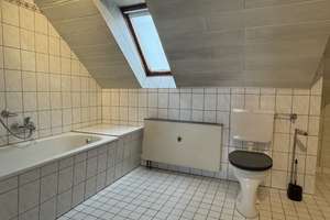 Geräumiges Einfamilienhaus mit Einliegerwohnung und großem Garten in Wiedenbrück

 – Die vollständige Adresse der Immobilie erhältst du vom Anbieter., 33378 Rheda-Wiedenbrück – Vorschaubild 11