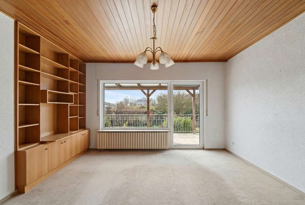 Immobilie in Biblis - Freistehendes Einfamilienhaus mit Garten und Blick ins Grüne - Bild 4