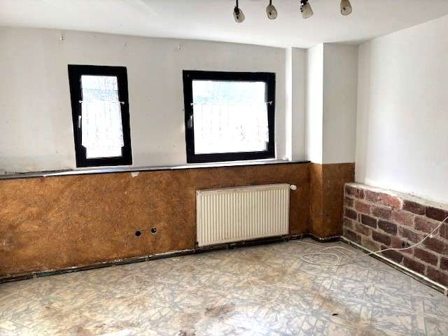 Immobilie in Solingen - **** Denkmalgeschütztes Fachwerkhaus mit zwei Einheiten in Solingen-Gräfrath.... **** - Bild 1