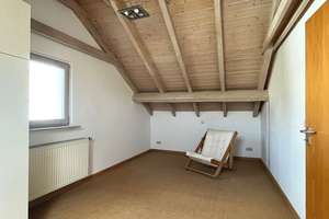 Gepflegtes 2-Zi-Dachstudio f. Einzelperson. KEINE WG möglich! – Lengfelder Strasse 0, 97078 Versbach, Würzburg – Vorschaubild 8