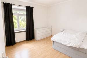 **SENKELBACH** Helle und gepflegte 4 ZKB- Wohnung im stilvollem Gebäude Nähe Arbeitsamt – Wertachstraße 19, 86153 Rechts der Wertach, Augsburg – Vorschaubild 20