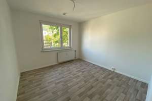 Familienwohnung mit Balkon und Blick ins Grüne  – Richard-Paulick-Straße 14, 6124 Südliche Neustadt, Halle (Saale) – Vorschaubild 8