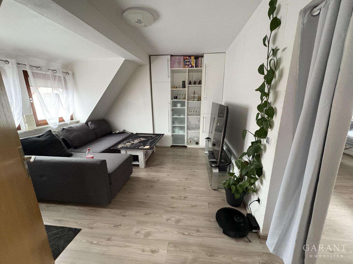 Immobilie in Mutlangen - Gemütliche 3 Zimmer-DG-Wohnung mit Balkon - Kapitalanlage oder Eigenheim? - Bild 2