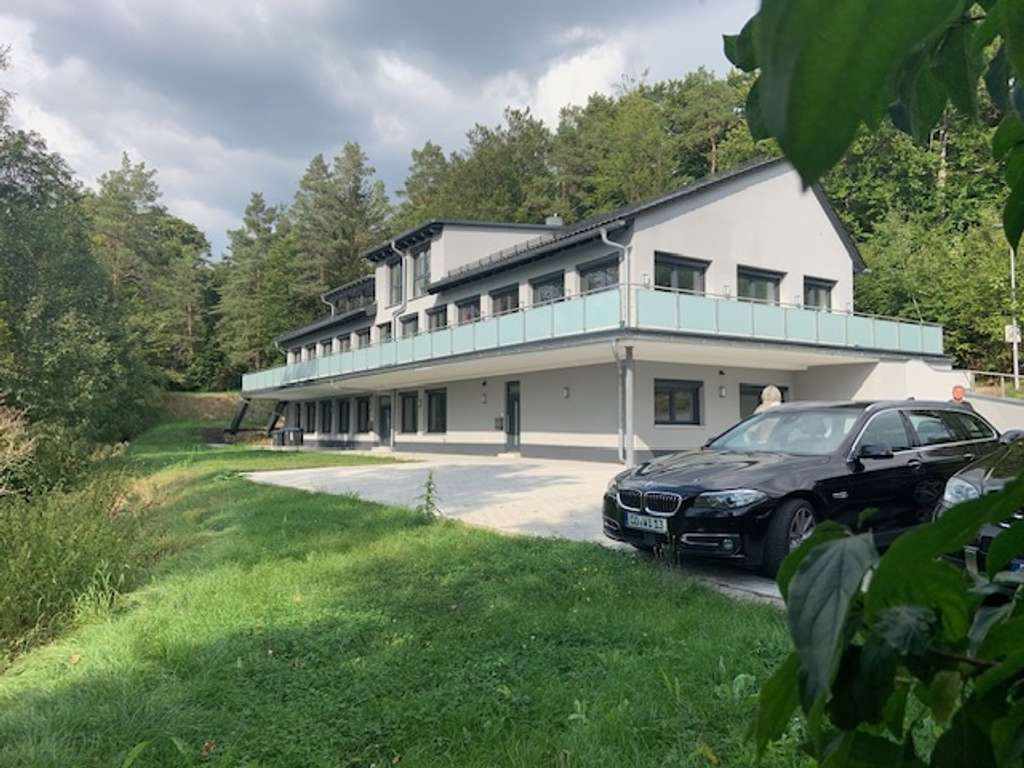 Immobilie in Obertrubach - Exklusives Wohnjuwel mit Panoramablick – 300 m² Wohnluxus in der Fränkischen Schweiz - Bild 1