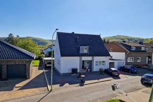 Kreuzau Obermaubach, ruhige Lage, freistehendes Einfamilienhaus mit großem Garten, Keller und Garage – Die vollständige Adresse der Immobilie erhältst du vom Anbieter., 52372 Kreuzau – Vorschaubild 81