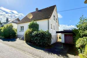 **RESERVIERT** Gepflegtes Einfamilienhaus in Zentrumsnähe von Hachenburg! – Die vollständige Adresse der Immobilie erhältst du vom Anbieter., 57627 Hachenburg – Vorschaubild 2