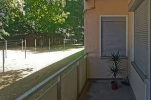 schöne kleine 38qm 2 ZKB Erdgeschoss-Wohnung mit Balkon