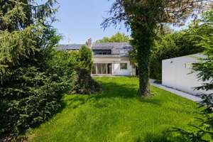 Erstbezug nach exklusiver Kernsanierung: stilvolle Doppelhaushälfte mit Gartenidylle in Gräfelfing – Die vollständige Adresse der Immobilie erhältst du vom Anbieter., 82166 Gräfelfing – Vorschaubild 3