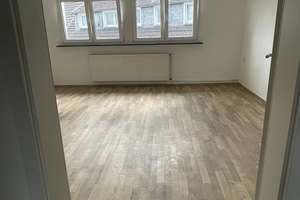 Helle 3-Zimmer-Dachgeschosswohnung mit, Badewanne & optionaler EBK in Wuppertal-Barmen – Die vollständige Adresse der Immobilie erhältst du vom Anbieter., 42281 Barmen, Wuppertal – Vorschaubild 3