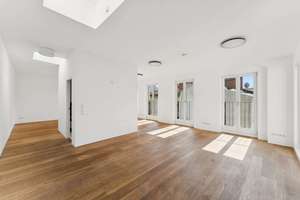 Urban Luxury meets Kreuzberg at its Best - Dachgeschoss mit Aufdachterrasse und Blick über Berlin – Die vollständige Adresse der Immobilie erhältst du vom Anbieter., 10999 Kreuzberg, Berlin – Vorschaubild 9