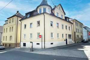 Charmantes Mehrfamilienhaus mit Blick in die Weinberge – Stuttgart – Vorschaubild 1