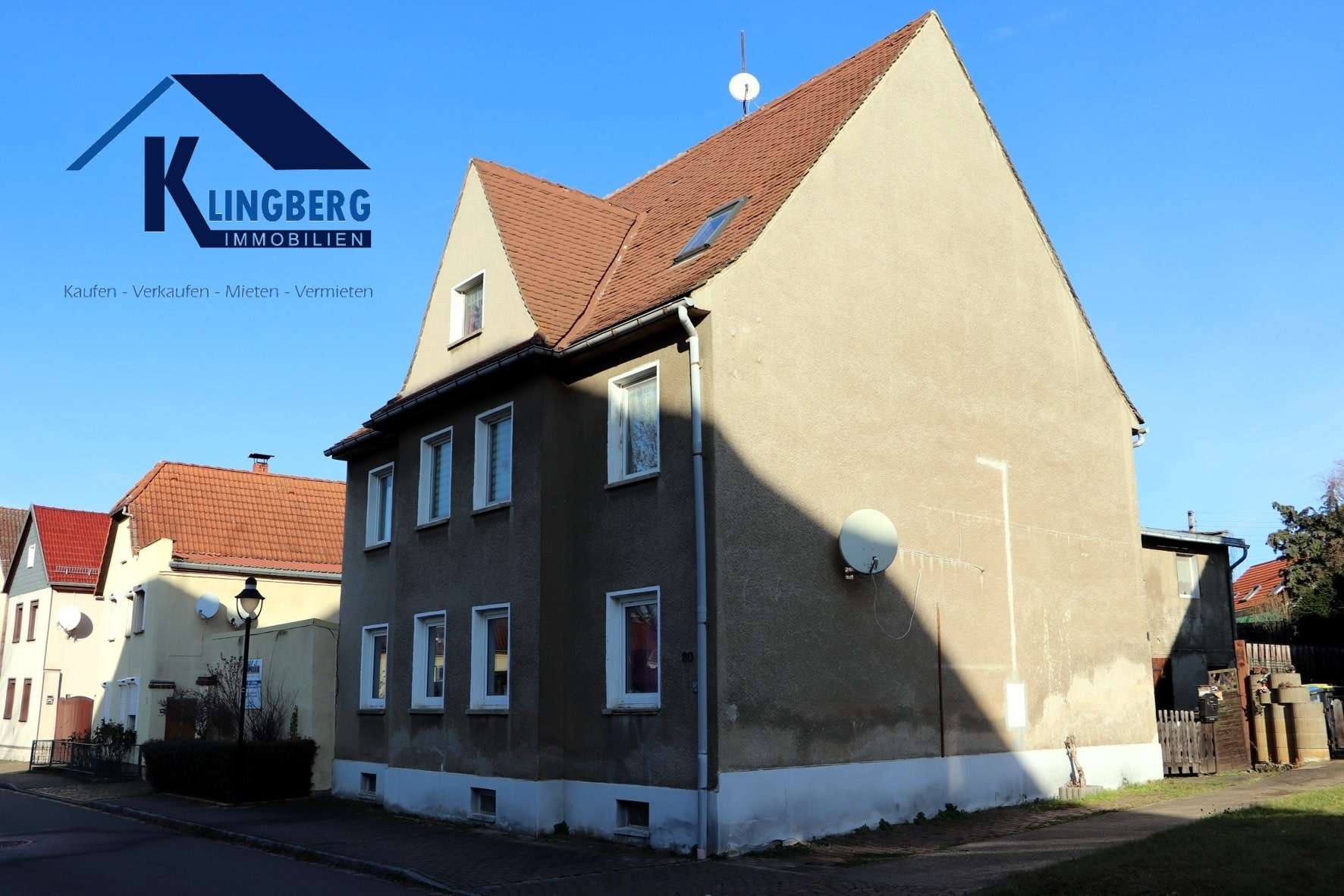 Einfamilienhaus mit Grundstück, separater Zufahrt rückseitig und Nebengebäude preiswert zu verkaufen, Burgenlandkreis – Bild 3