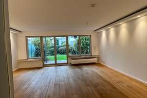 D-Oberkassel: RARITÄT! Modernes familienfreundliches Town- Haus, zentral, ruhig, Garten