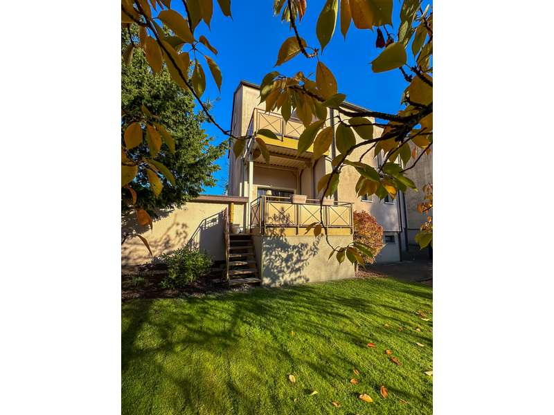 Charmantes Mehrfamilienhaus mit großem Garten – Ideal als Kapitalanlage oder Generationenhaus