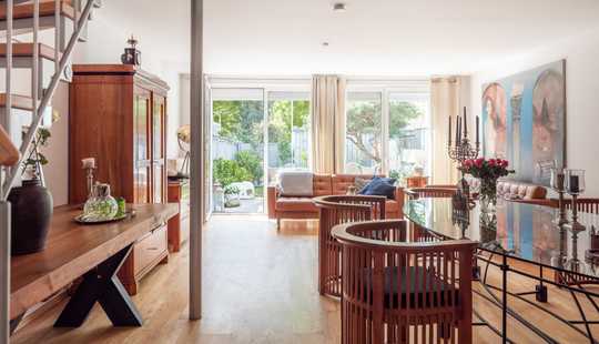 Bild von Direkt einziehen - ideal für Familien: Energieeffizientes 5 bis 6-Zimmer Haus mit Carport.