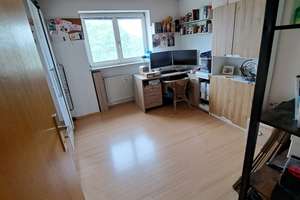 Attraktive 3-Zimmer-DG-Wohnung in Ulm (Eselsbergsteige) - mit Garage – Die vollständige Adresse der Immobilie erhältst du vom Anbieter., 89075 Eselsberg, Ulm – Vorschaubild 9