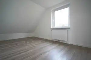 Volksbank Immobilien: Provisionsfrei!
Modernisiert und für den Einzug bereit. – Cuxhaven (Kreis) – Vorschaubild 29