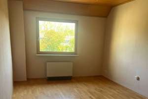 Ansprechende und gepflegte 3,5-Zimmer-Wohnung mit Balkon in Essen, Nähe Uniklinikum – Rembrandtstraße 37, 45147 Holsterhausen, Essen – Vorschaubild 6