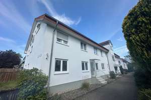 Einfach zum Wohlfühlen: Charmante Wohnung mit Balkon und Terrasse – Die vollständige Adresse der Immobilie erhältst du vom Anbieter., 69493 Hirschberg an der Bergstraße – Vorschaubild 2