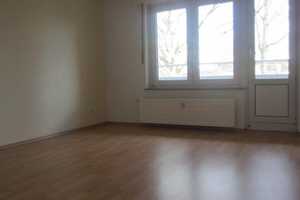 Wer will mich!? Ansprechende 3-Zimmer-Wohnung – Finkenweg 7, 45899 Gelsenkirchen – Vorschaubild 2