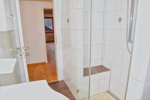 2026 einziehen! Mehrgenerationenhaus, Ferienwohnungen, ruhig + gepflegt, neue Heizung, PV, Garagen – Die vollständige Adresse der Immobilie erhältst du vom Anbieter., 75337 Enzklösterle – Vorschaubild 11