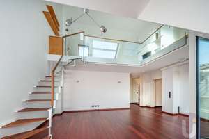 Großzügiges Maisonette-Apartment mit urbanem Flair – Wohnen auf höchstem Niveau in der Maxvorstadt
