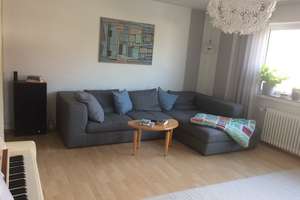 **Gepflegte 4-Zimmer-Wohnung mit 123 m², Einbauküche, Balkon & direkter Feldrandlage** – Eschenstraße 3, 65205 Nordenstadt, Wiesbaden – Vorschaubild 3