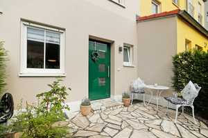 Großes Reihenmittelhaus mit 5 Zimmern und 2 Bädern in sehr ruhiger Wohnlage in exzellentem Zustand – Erding (Kreis) – Vorschaubild 1