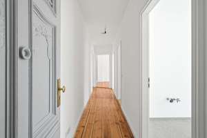 Altbauwohnung im Prenzlauer Berg - Freundliche 3-Zimmerwohnung mit Balkon – Esmarchstraße 8, 10407 Prenzlauer Berg, Berlin – Vorschaubild 4