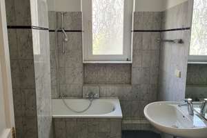 Sonnige bezugsfreie renovierte Altbau-Perle in begehrter Wilmersdorfer Lage – Die vollständige Adresse der Immobilie erhältst du vom Anbieter., 10715 Wilmersdorf, Berlin – Vorschaubild 11