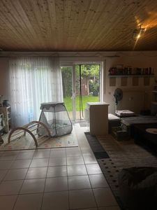 Große Wohnung mit 100 m² Garten