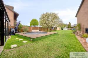 Familienhaus mit Pool, Wintergarten und viel Grundstück in Meerbusch Osterath – Die vollständige Adresse der Immobilie erhältst du vom Anbieter., 40670 Meerbusch – Vorschaubild 8