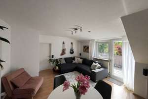 Helle 4-Zimmer-Dachgeschosswohnung mit Balkon – Meckelstr. 60, 42287 Barmen, Wuppertal – Vorschaubild 3