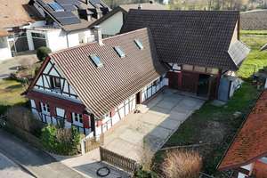 Fachwerkhaus mit großem Potenzial! – Die vollständige Adresse der Immobilie erhältst du vom Anbieter., 77866 Rheinau – Vorschaubild 1