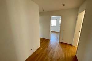 Moderne 3-Zimmer-Wohnung  mit zwei Balkonen und praktischem Lagerraum! – Marie-Schandri-Str. 12, 93055 Burgweinting-Harting, Regensburg – Vorschaubild 8